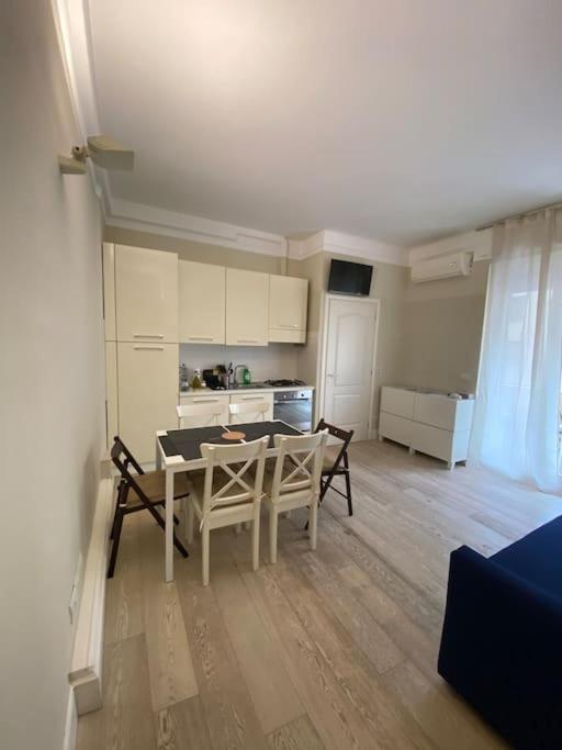 Lauren Apartment ฟลอเรนซ์ ภายนอก รูปภาพ