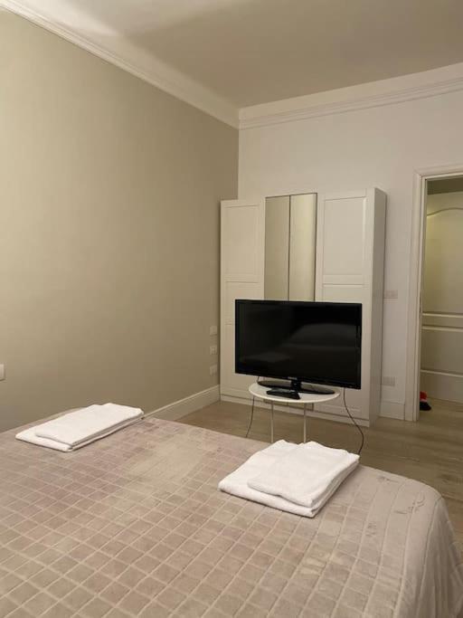 Lauren Apartment ฟลอเรนซ์ ภายนอก รูปภาพ